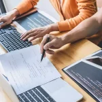 What factors influence online slot player preferences most?